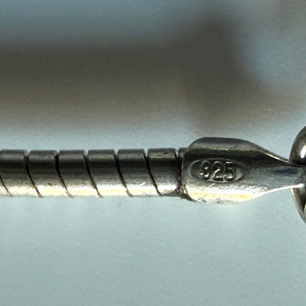 Vintage Tibetan Artisan Silver Amulet of Love on 16" 925 Snake Chain. - Picture 7 of 11